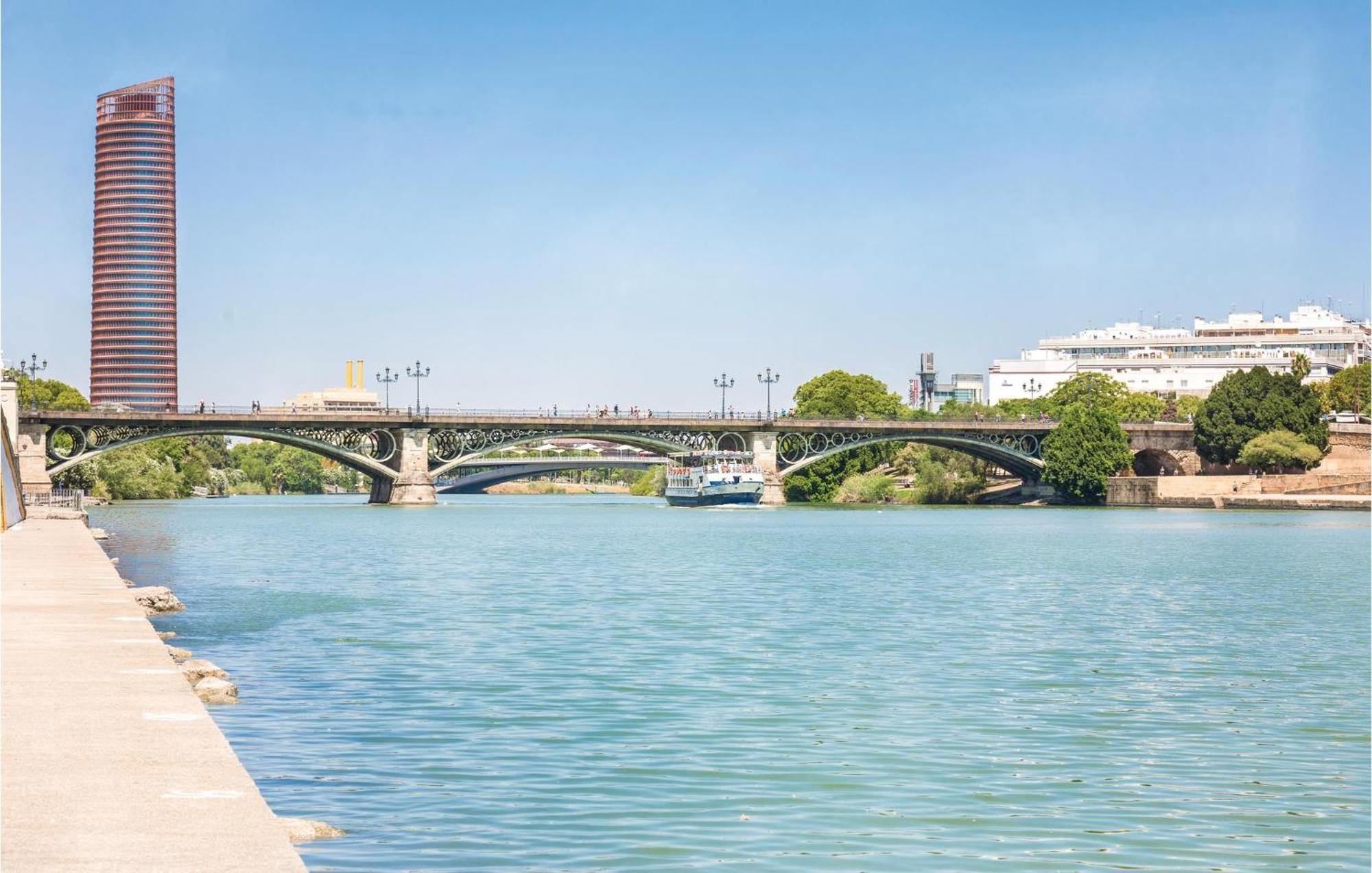 Amazing In With Outdoor Swimming Pool&2 Bedrooms Sevilla