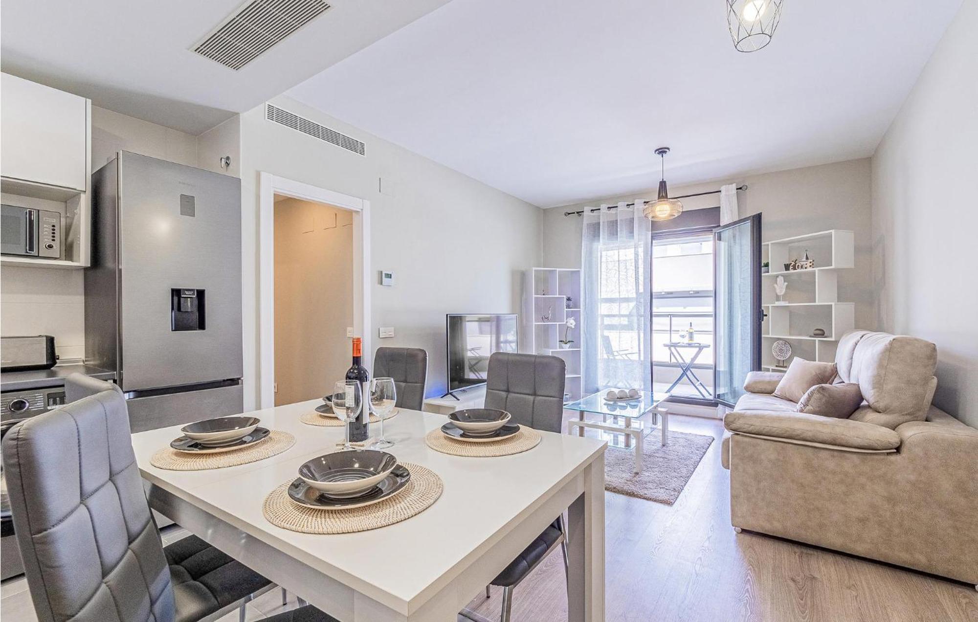 Amazing In With Outdoor Swimming Pool&2 Bedrooms Appartement