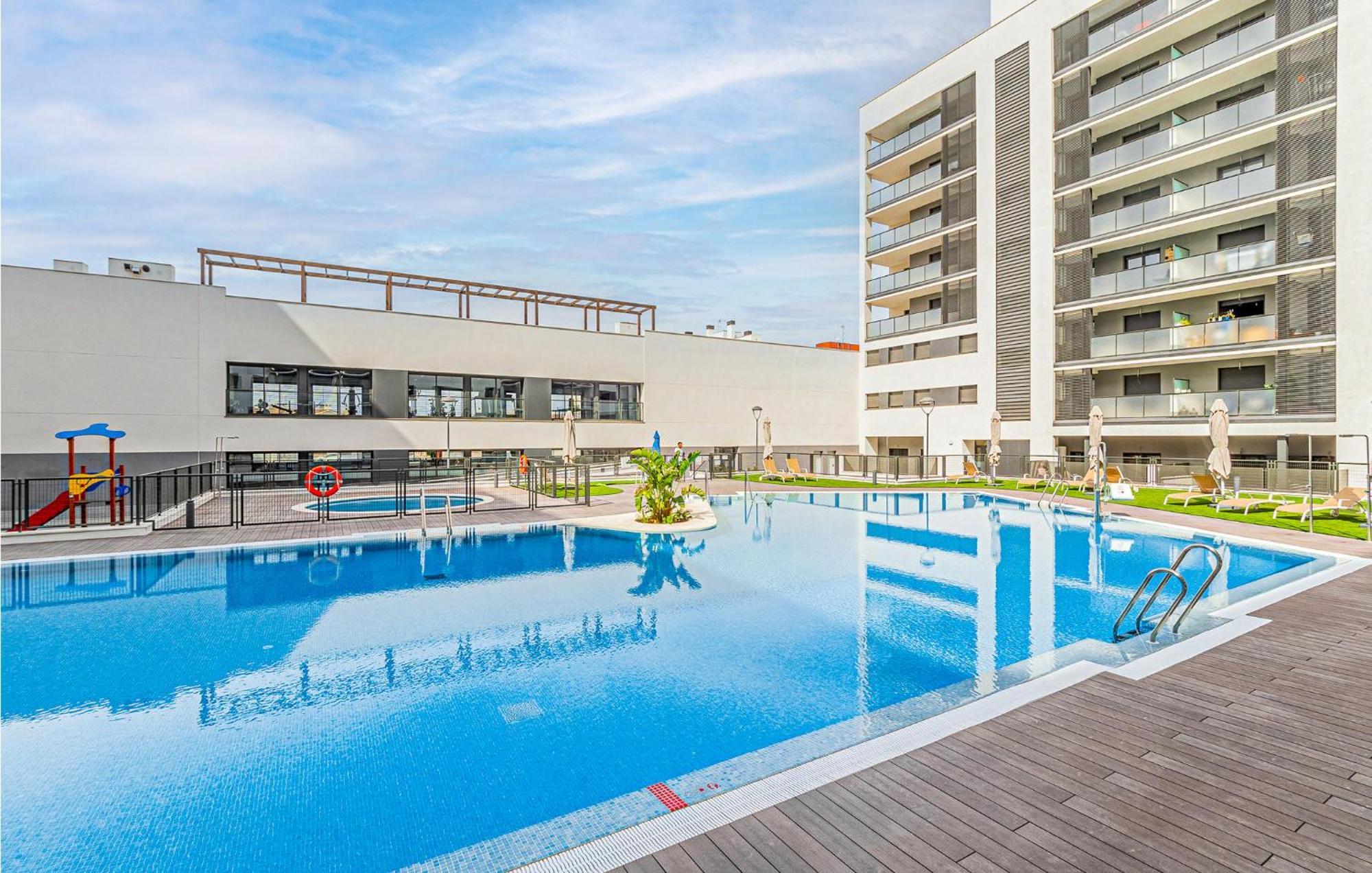 Appartement Amazing In With Outdoor Swimming Pool&2 Bedrooms