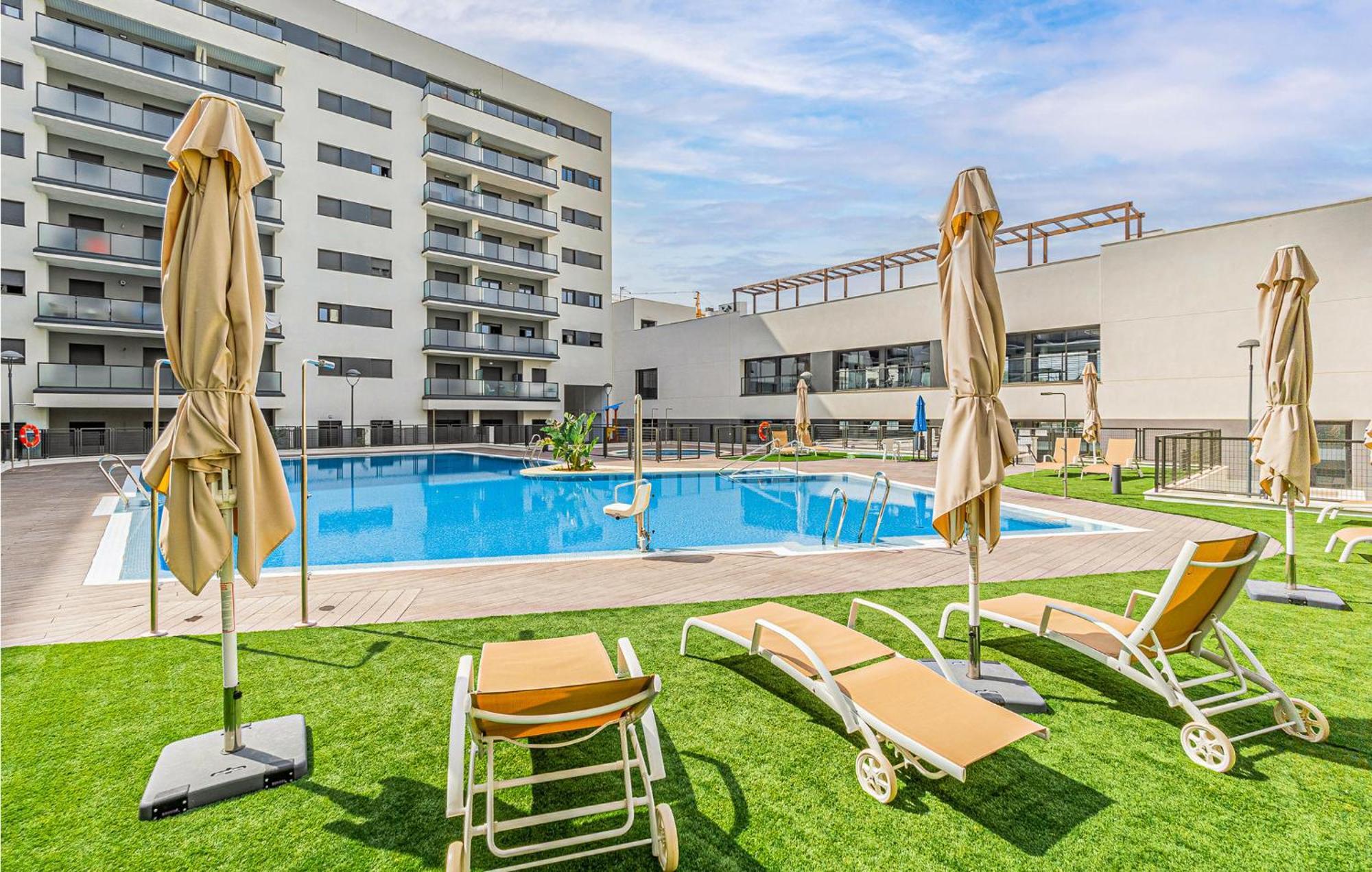 Amazing In With Outdoor Swimming Pool&2 Bedrooms Appartement Sevilla